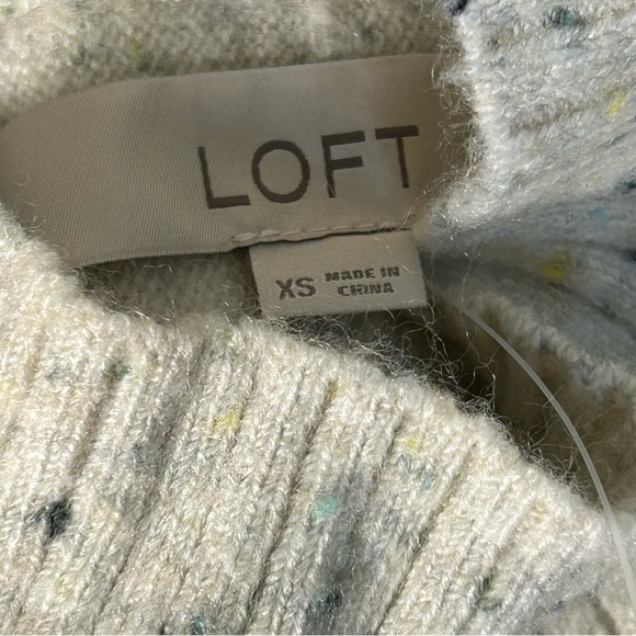 Loft Mock Turtleneck Confetti Long Sleeve Pullover Sweater Size XS Raw Seams New - Picture 3 of 11